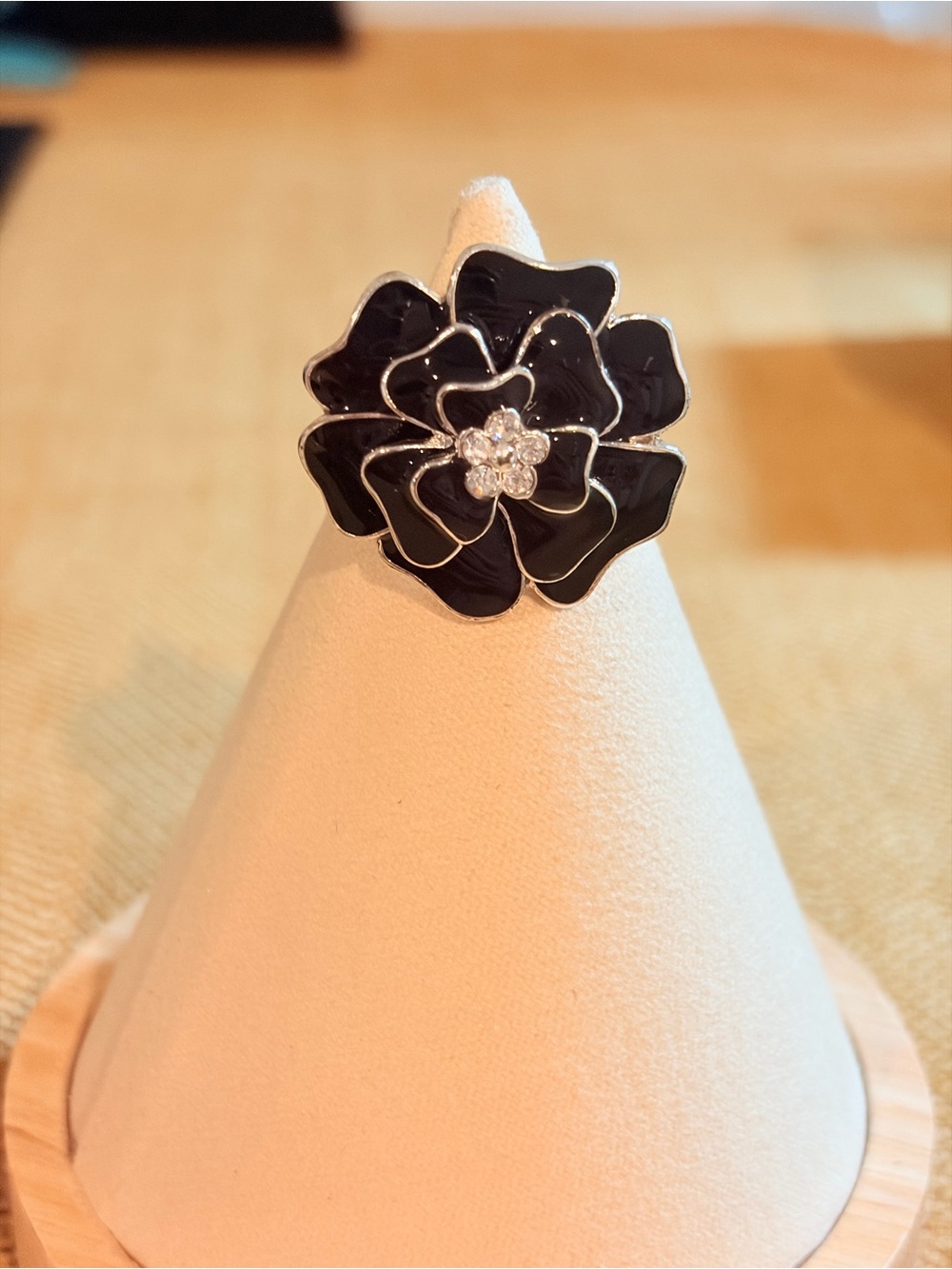 Stella & Dot Bloom Flower Ring